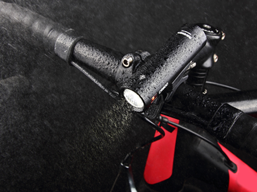 Ravemen CR800 bicycle light
