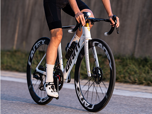 Ravemen K450 bicycle light
